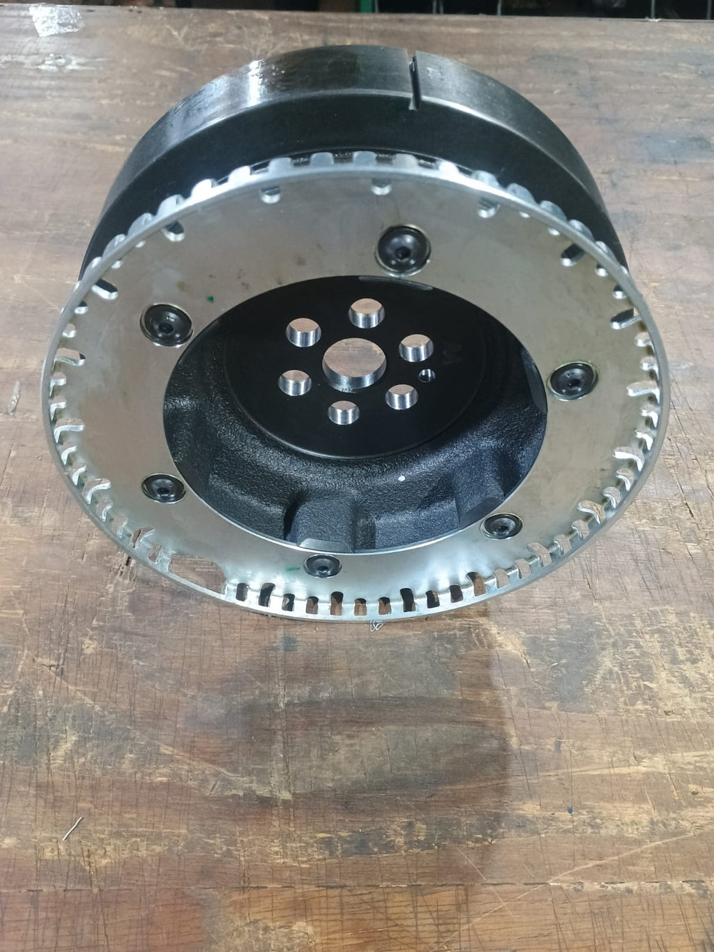 Polia Antivibradora Damper  Komatsu/Cummins 6754318210/5307675431